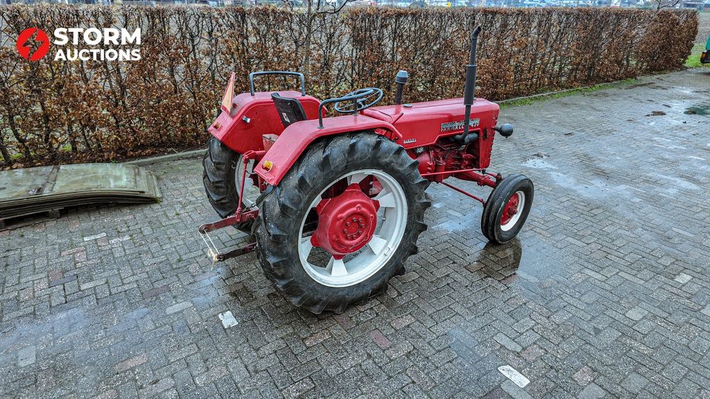 Mc Cormick FARMALL D—430