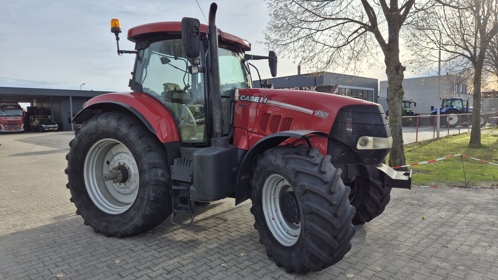 CASE-IH Puma 185 FP 50Kmh. Lucht, geveerde vooras en cabine