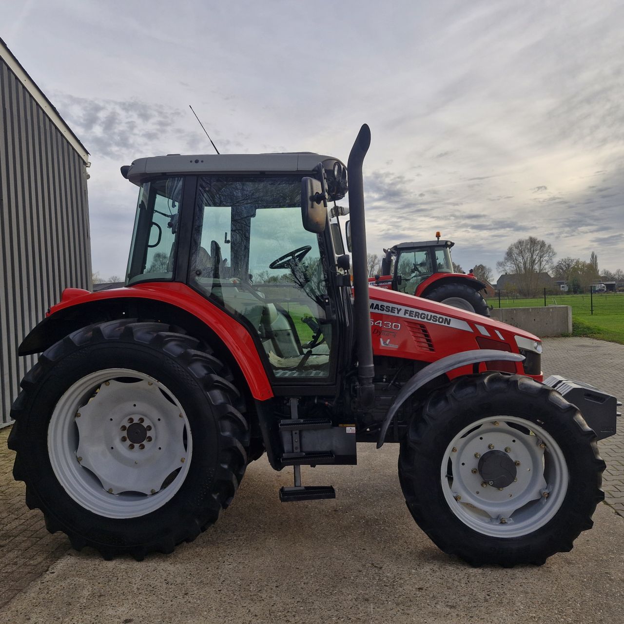 Massey ferguson 5430 dyna 4