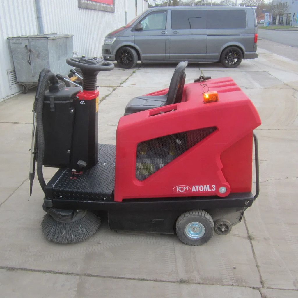 Overige Opzit veegmachine RCM Atom 3.E.