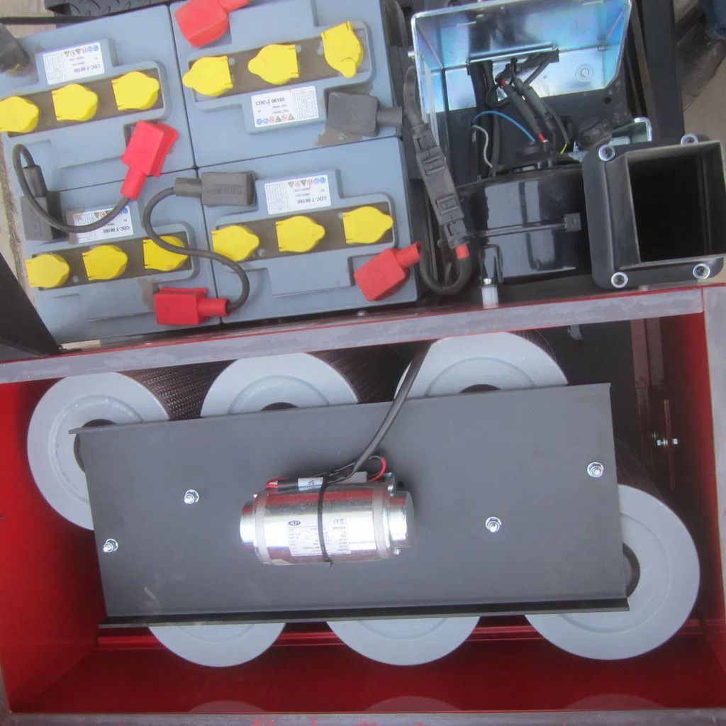 Overige Opzit veegmachine RCM Atom 3.E.