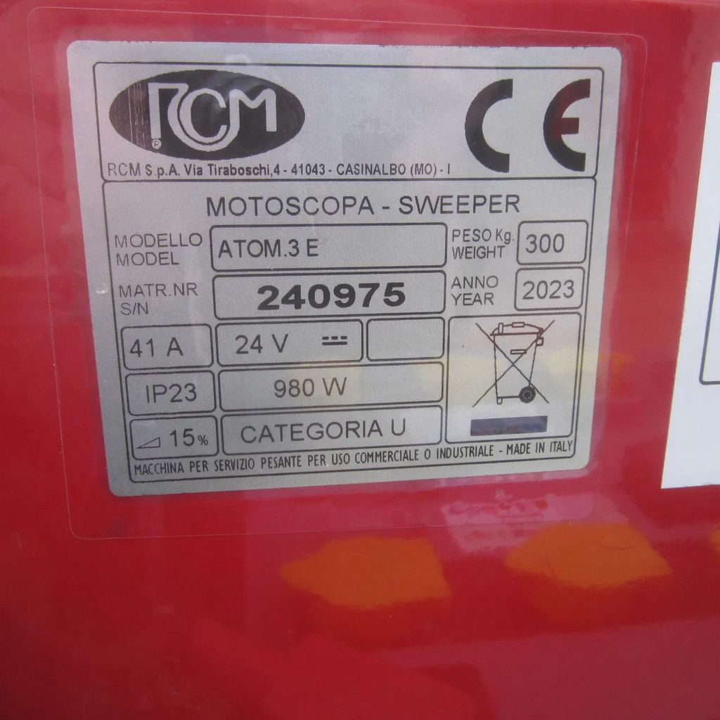 Overige Opzit veegmachine RCM Atom 3.E.