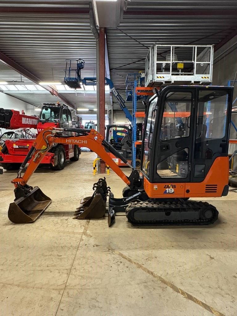 Hitachi ZX 19-6