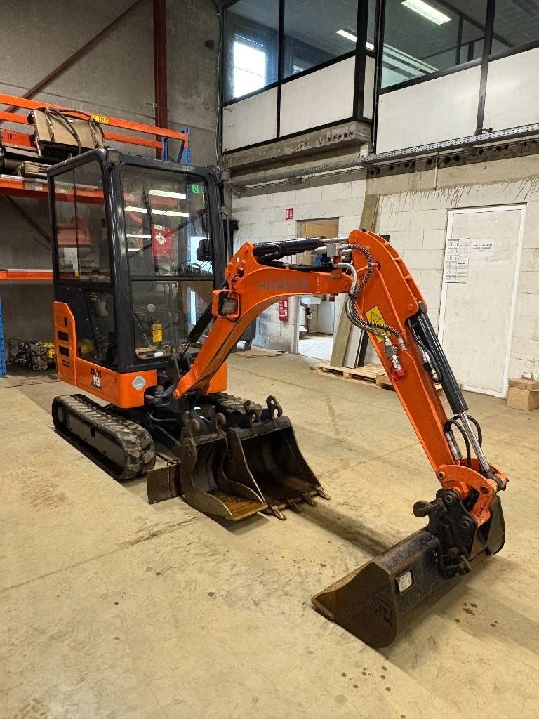 Hitachi ZX 19-6