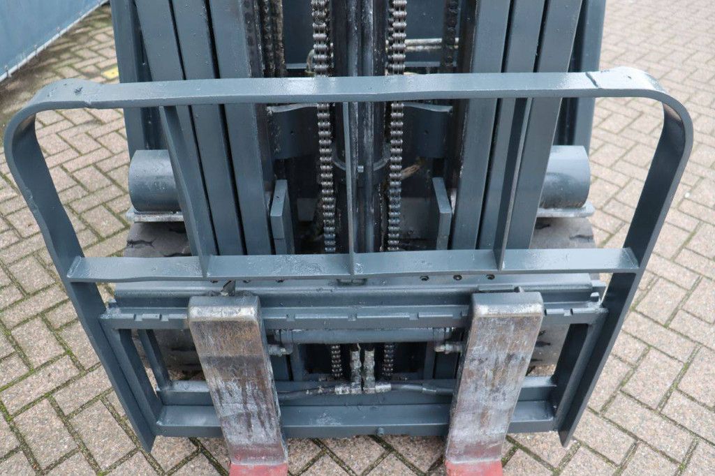 Nissan G1N1L18Q Elektro-Gabelstapler, 1800 kg, 4,75 m, Baujahr 2008