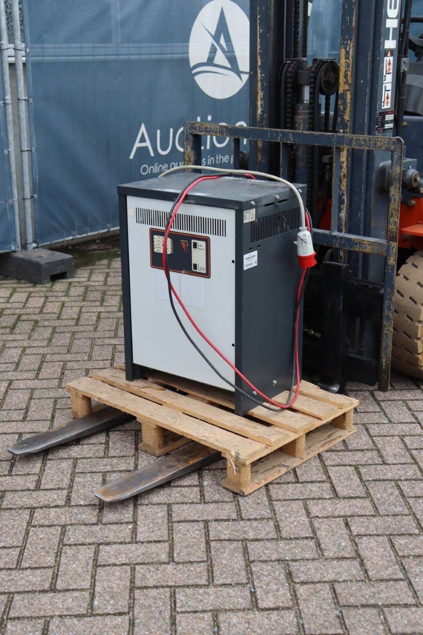 Forklift Helicopter CPD15 Electric 1500kg 4.5m 2009