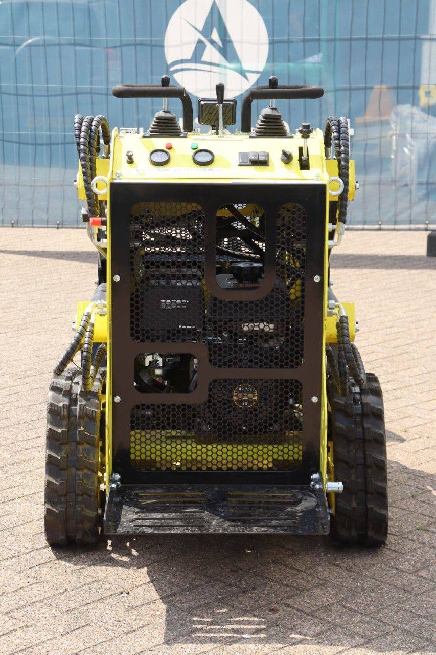 Skid Steer Loader Machpro MPS330 Petrol 13.5hp 2025 New