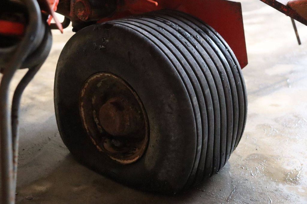 Hay tedder Kuhn GF6401MH 2005