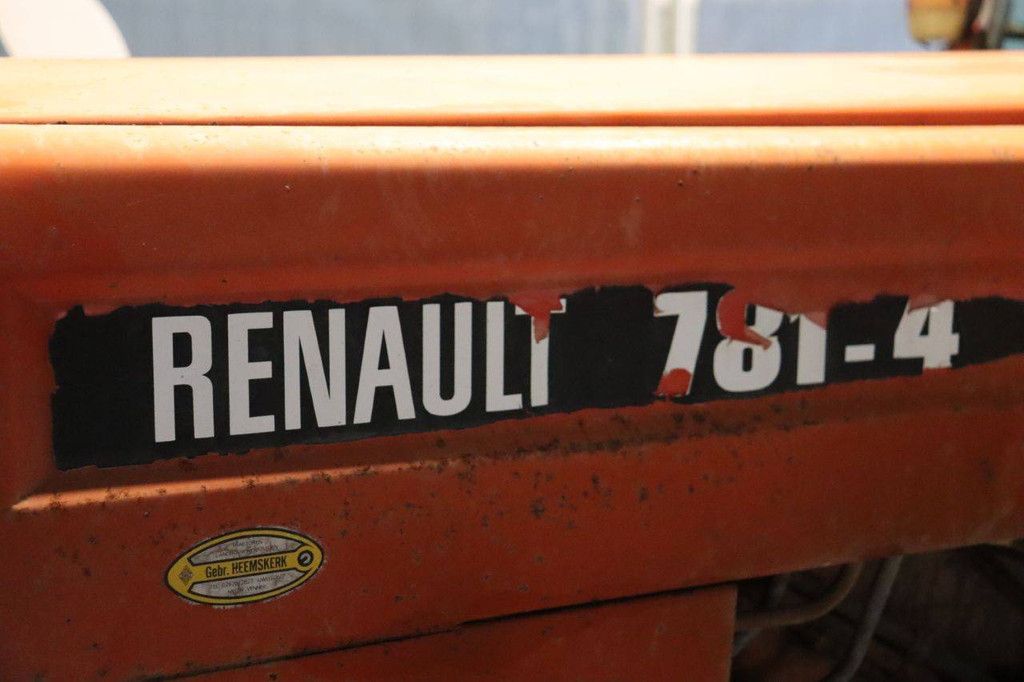 Tractor Renault 781-4 Diesel 1979