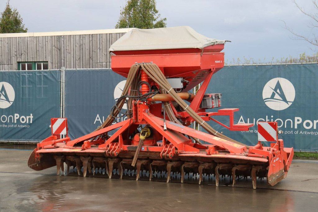 Rotoregg Kuhn HR4004D 2013 mit angebauter Sämaschine von Kverneland