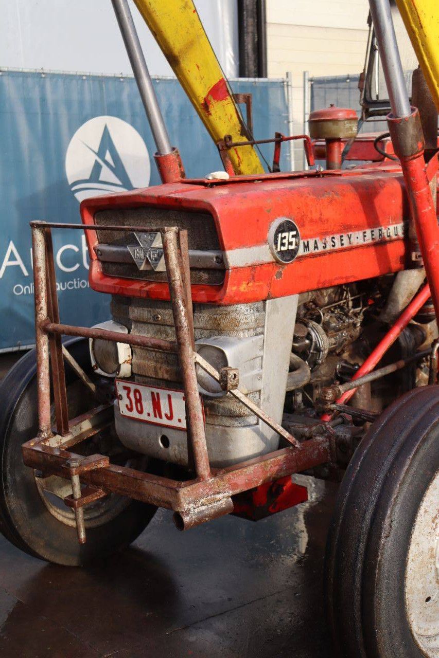 Tractor Massey Ferguson 135 Diesel 34kW 1969