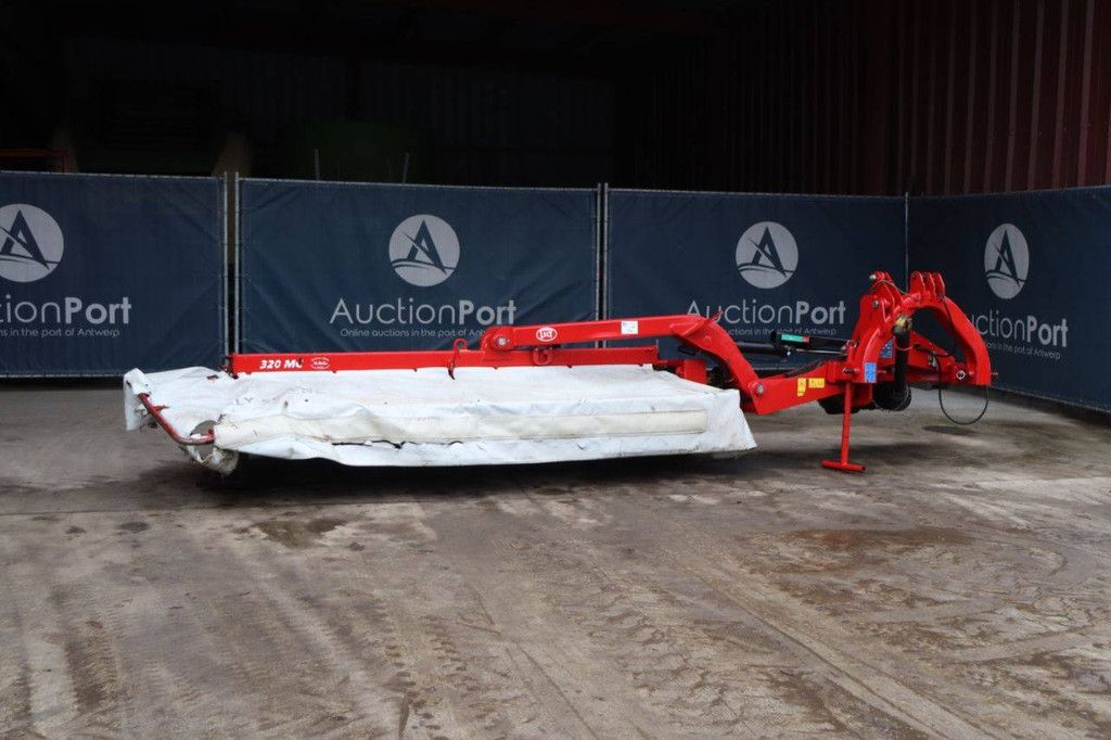 Swath mower Lely 320 MC 2015