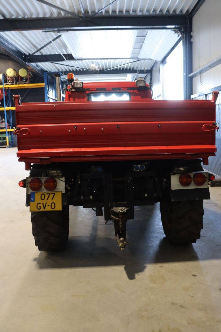 Mercedes-Benz Unimog 406 Diesel 84hp Truck