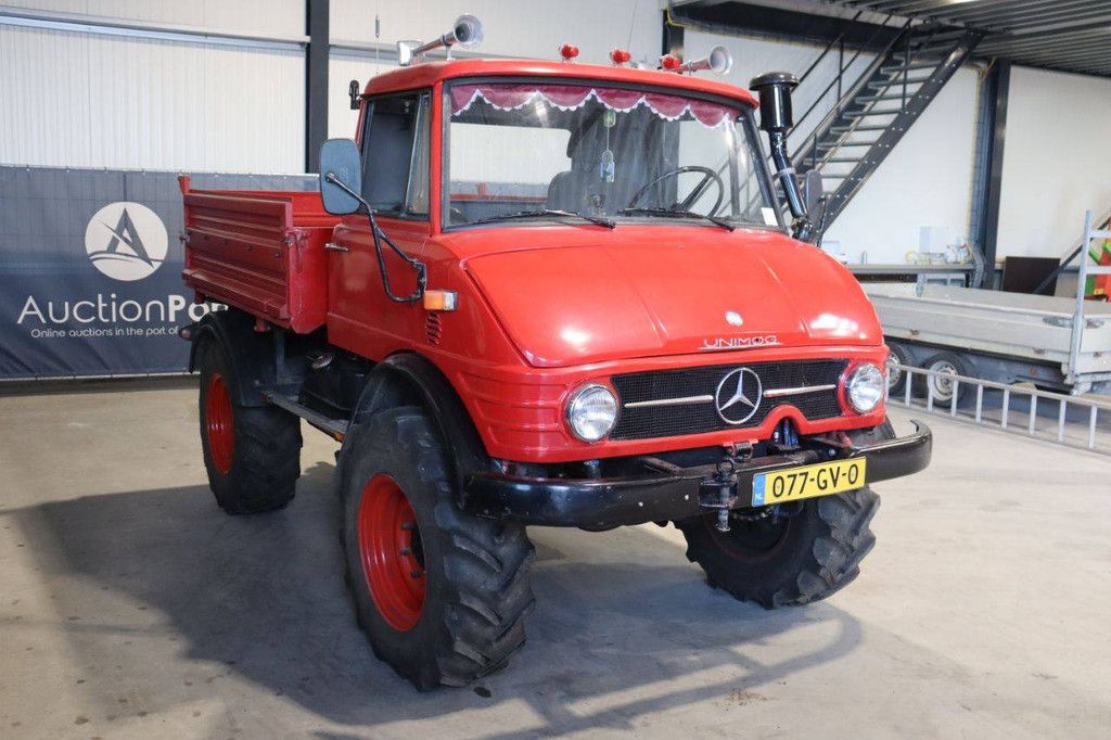 Mercedes-Benz Unimog 406 Diesel 84hp Truck