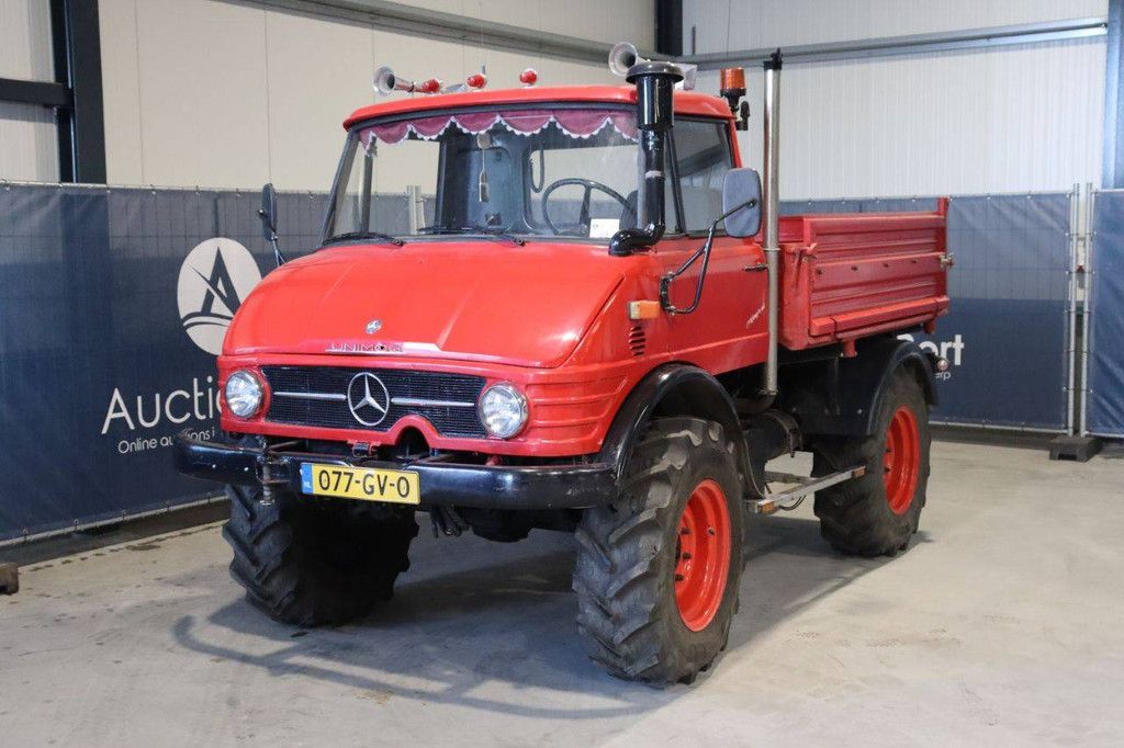 Mercedes-Benz Unimog 406 Diesel 84hp Truck