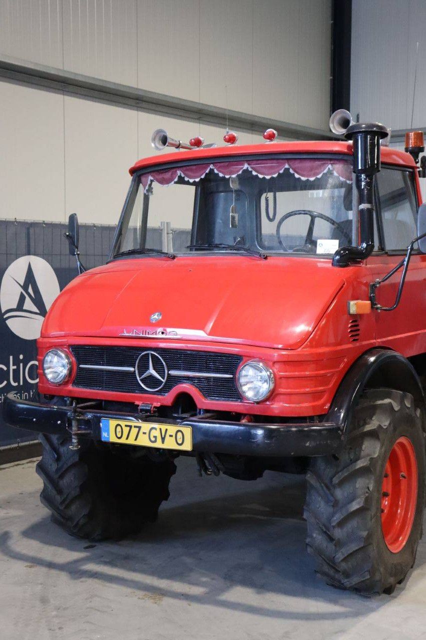 Mercedes-Benz Unimog 406 Diesel 84hp Truck