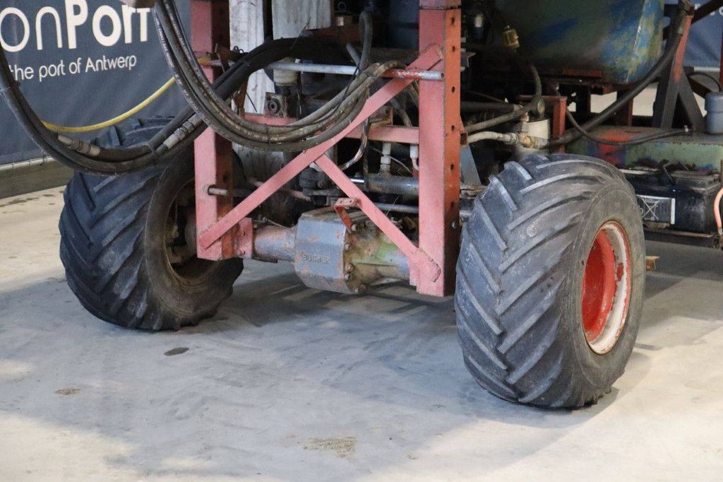 Selbstbau-Arbeitsbühne für Geländewagen