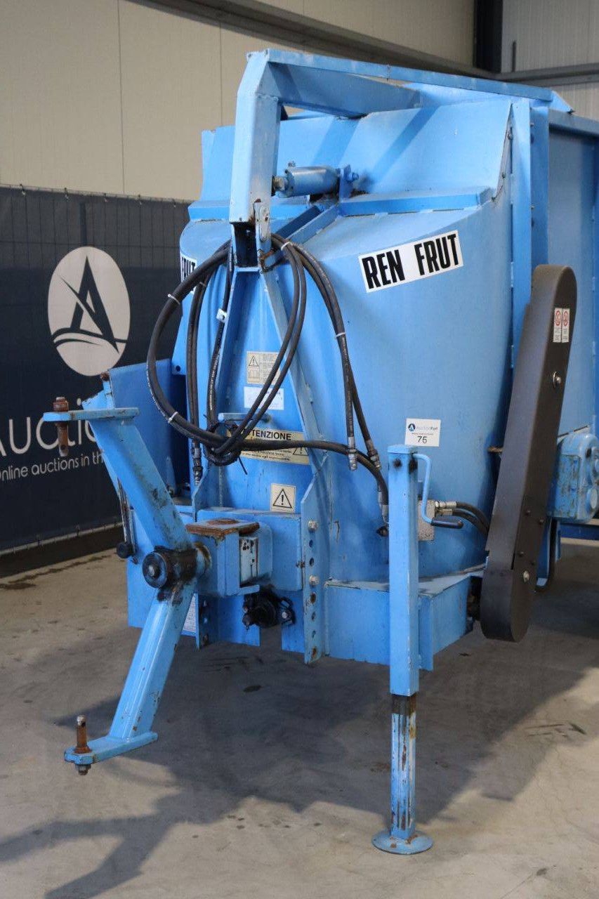 Miststreuer Ren MARK R301 2014