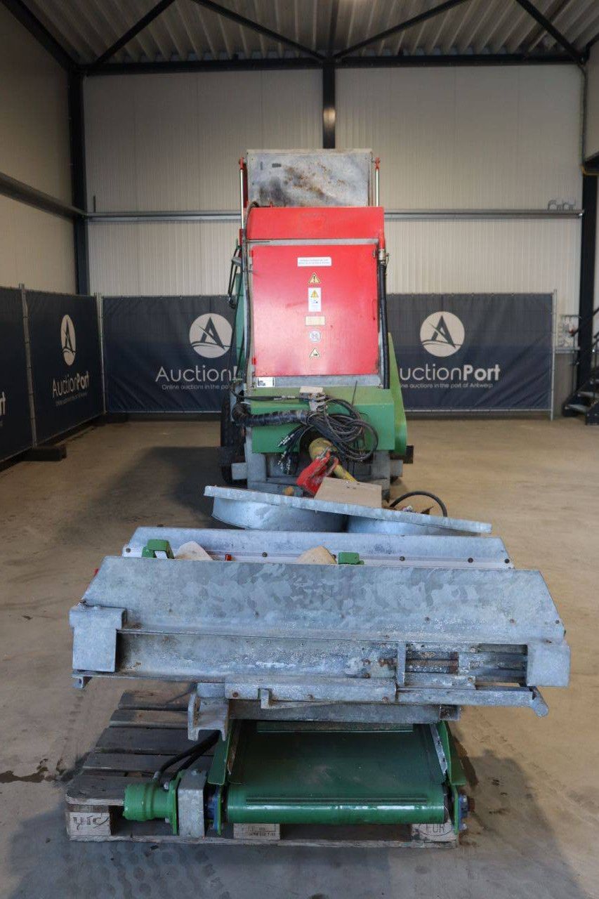 Miststreuer Geertech Multi Spreader 2013 mit Anbauteilen