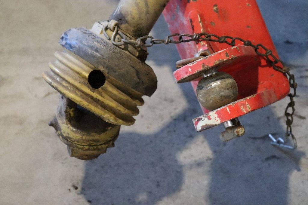 Miststreuer Geertech Multi Spreader 2013 mit Anbauteilen