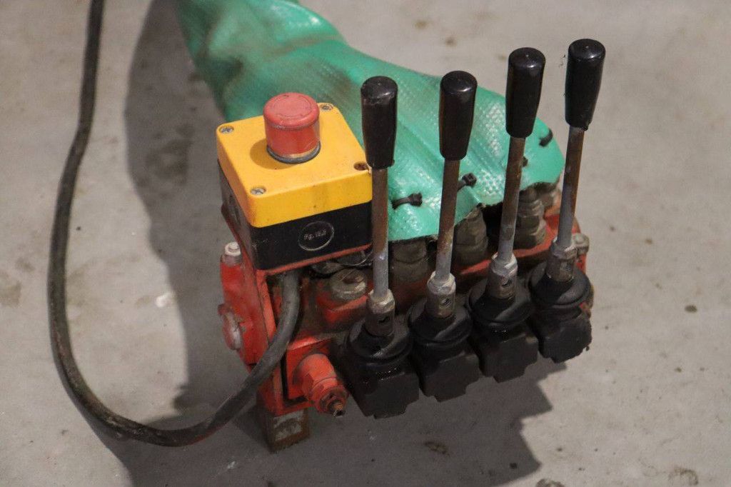 Nijhof Hydraulic Weed Loosener