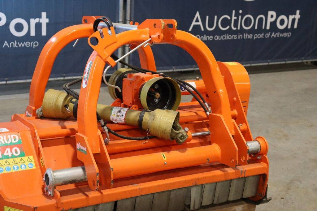 Fronthäcksler Rinieri TRUD 140 2022