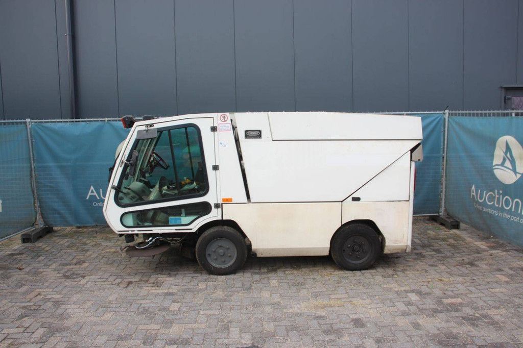 Kehrmaschine HMF 214 Diesel 2007