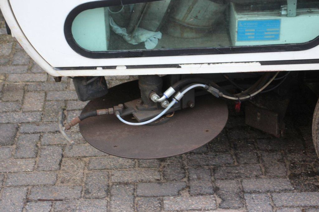 Kehrmaschine HMF 214 Diesel 2007