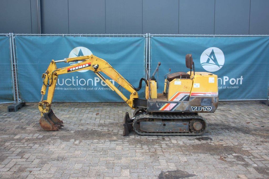 Mini excavator Yanmar YB10-2 Diesel