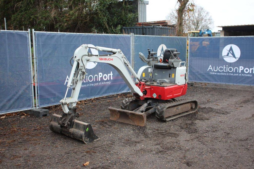 Mini excavator Takeuchi TB215R Diesel 11.5kW 2019