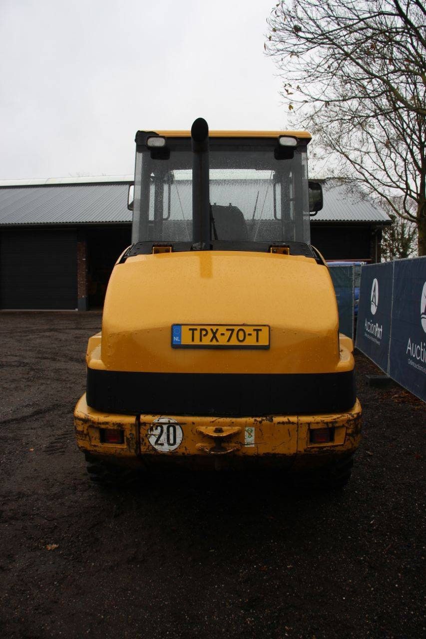 Wheel loader Caterpillar 908 Diesel 61kW 2001