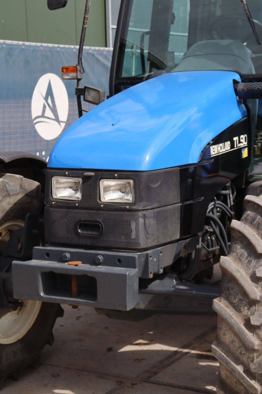 Tractor New Holland TL90 Diesel 67kW 2001