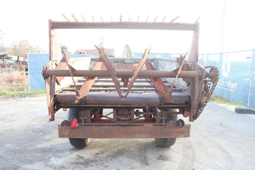 Agricultural trailer