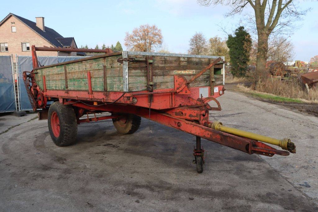 Agricultural trailer