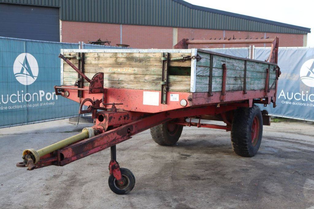 Agricultural trailer