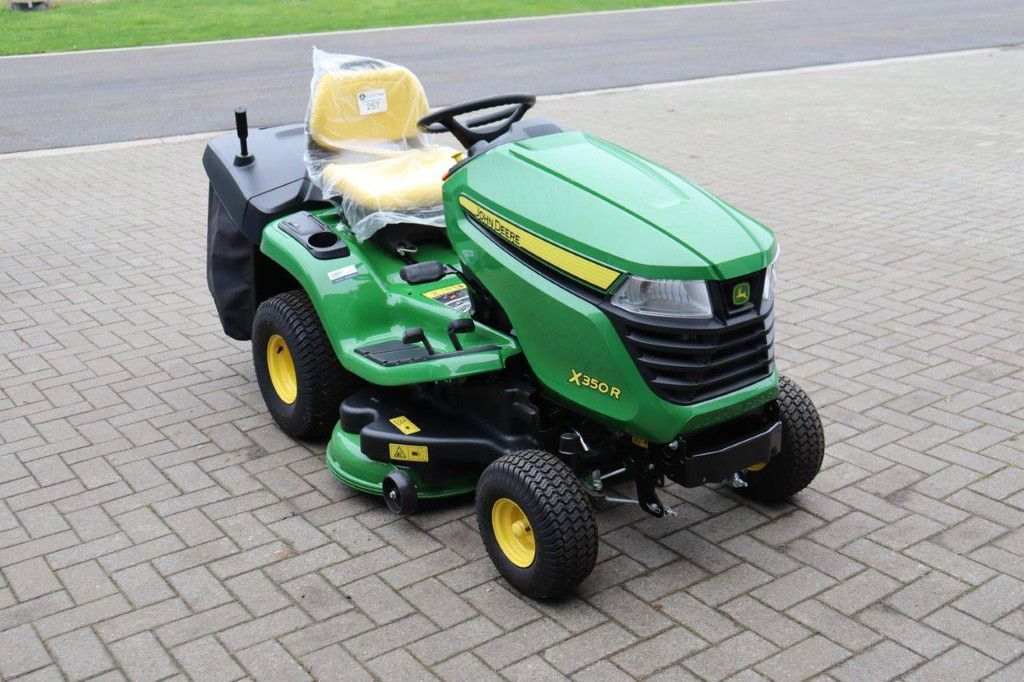 John Deere X350R Aufsitzmäher Benzin 2023 Neu
