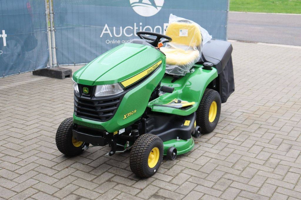 John Deere X350R Aufsitzmäher Benzin 2023 Neu