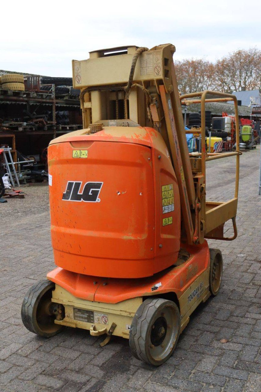 JLG Toucan 8E Electric Mast Lift 8.15m 2015