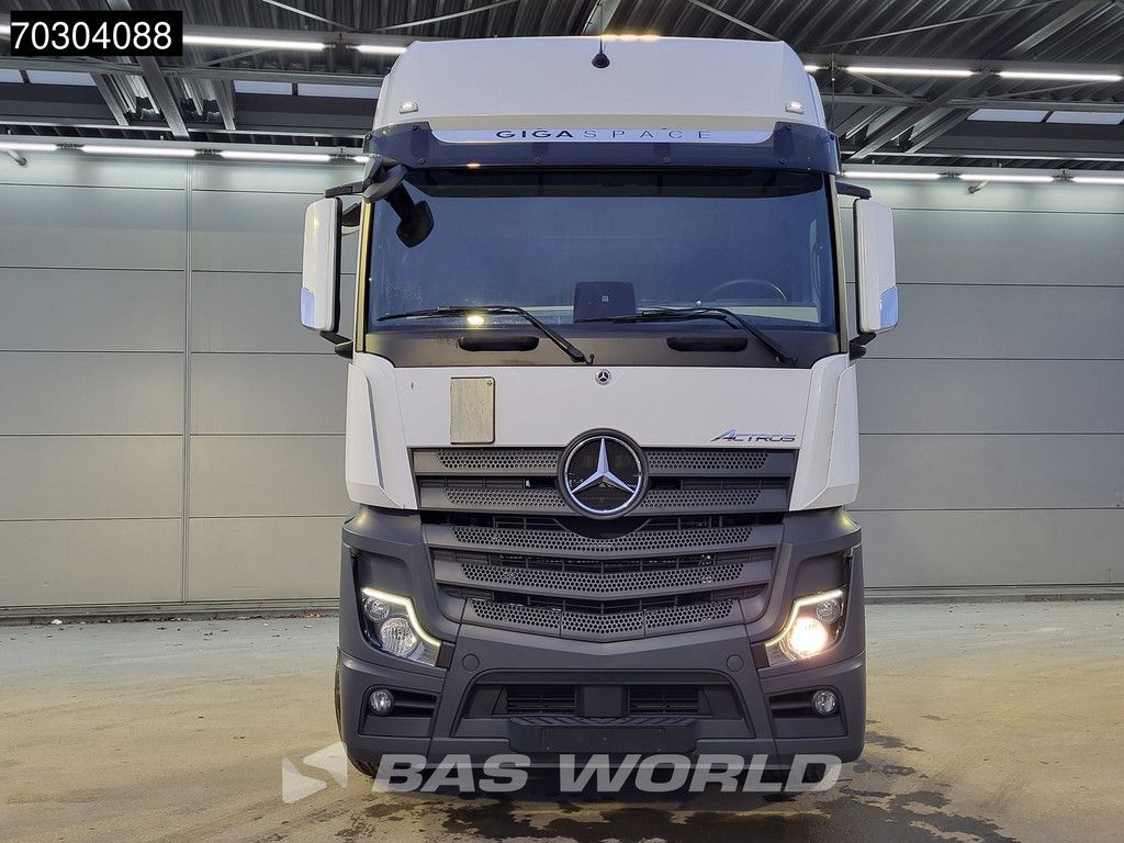 Mercedes Actros 1845 4X2 GigaSpace Hydraulik