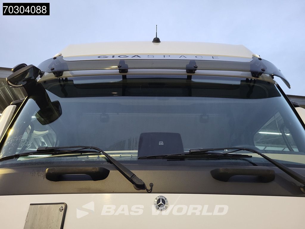 Mercedes Actros 1845 4X2 GigaSpace Hydraulik