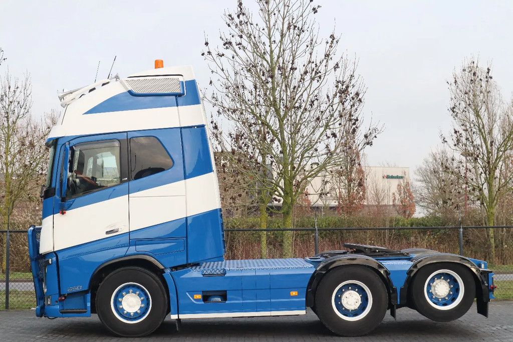 Volvo FH 16.650 6X2 | RETARDER | SPECIAL BUILT | SPECIAL INTERIOR | EURO 6