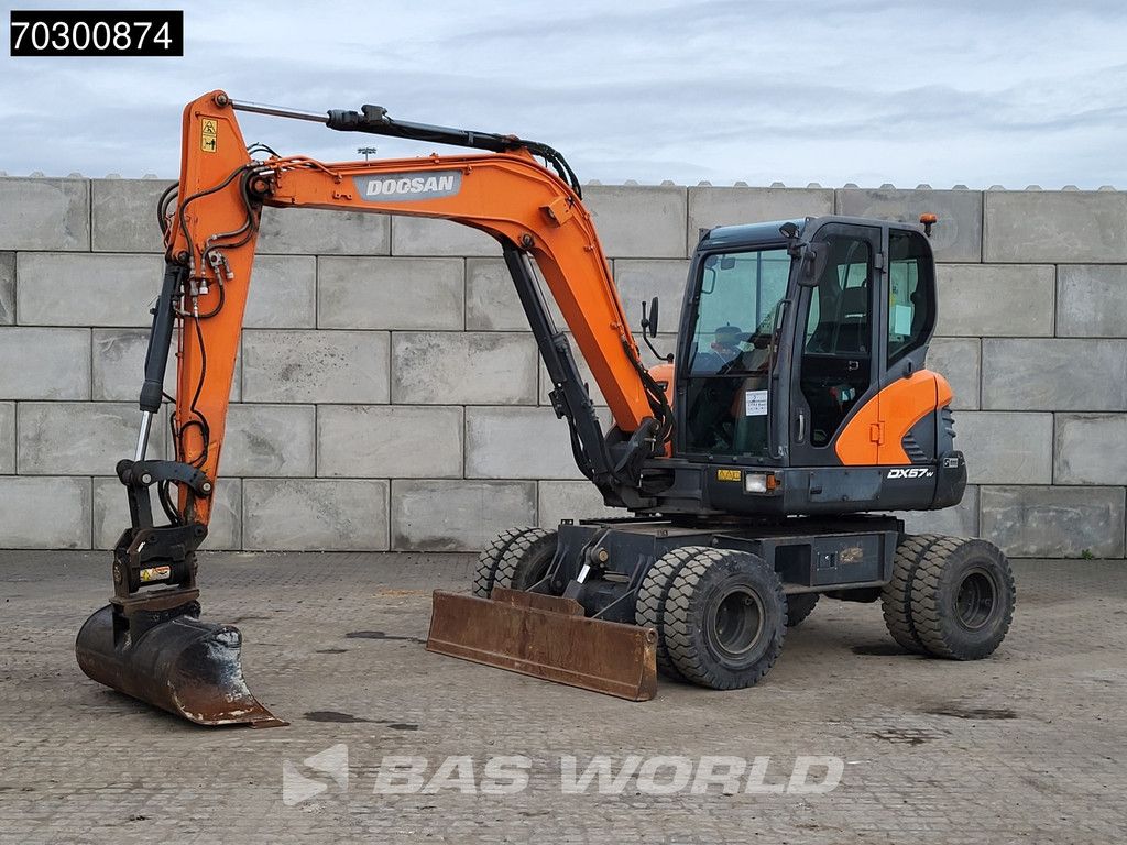 Doosan DX57 W-5 A/C - 3 Buckets