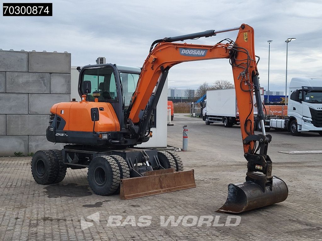 Doosan DX57 W-5 A/C - 3 Buckets