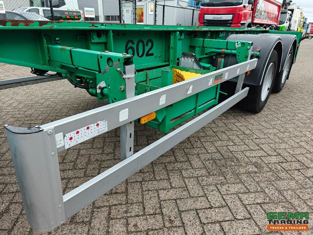 Burg BPA 10-18 ACXXX 3-axle BPW - Container System 6.9m - Drum brakes - Air suspension - Central lubrication - 11/2026 MOT