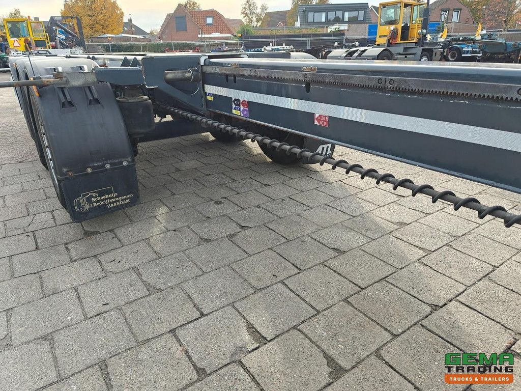 D-Tec FLEXITRAILER VCC-01 MULTI 3 axles SAF - Multi - Lift axle - Disc brakes - All connections - 4834 kg