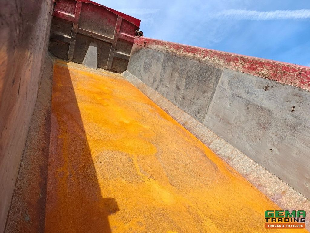 Terberg FM2000-T 8x8/6 Daycab Euro 5 - Tipper 20m³ - Environmental Valves - Hub Reduction - Air Suspension - 07/2026 MOT