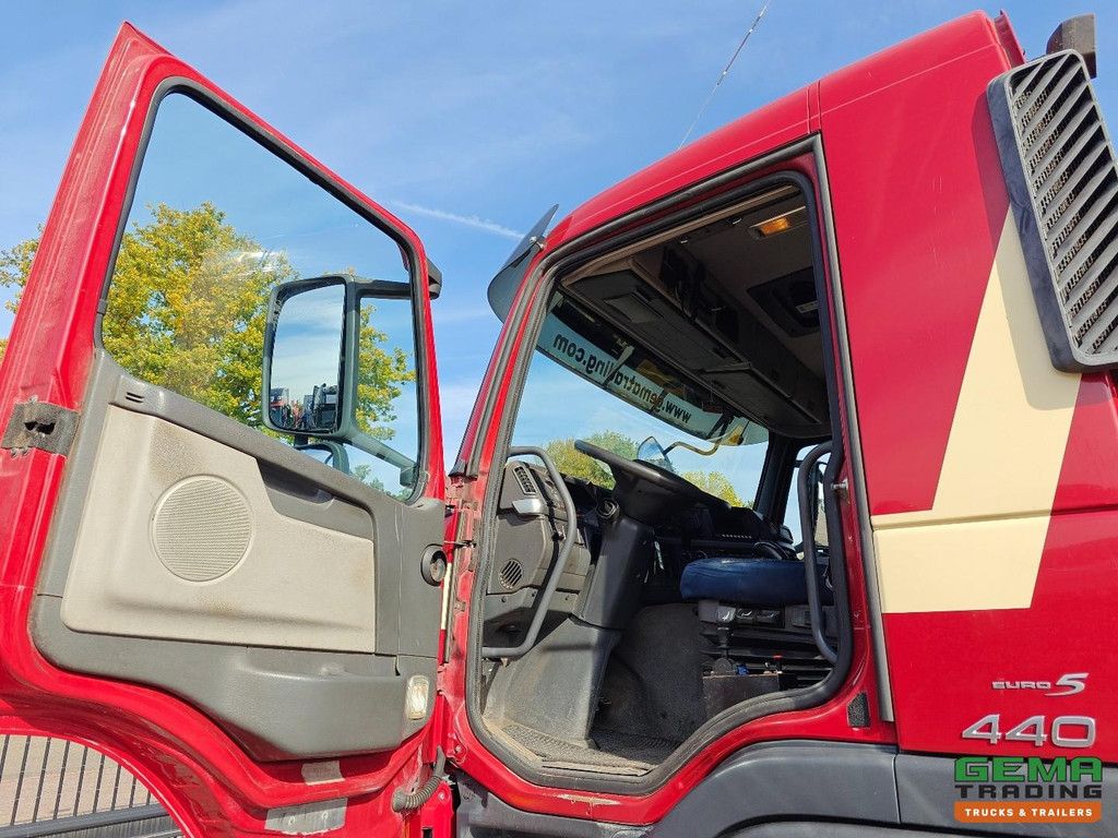 Terberg FM2000-T 8x8/6 Daycab Euro 5 - Tipper 20m³ - Environmental Valves - Hub Reduction - Air Suspension - 07/2026 MOT