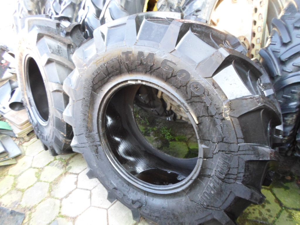 Banden trelleborg banden 420/85R24 / 16.9R24 TM 700