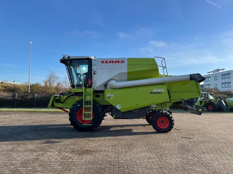 Claas AVERO 240
