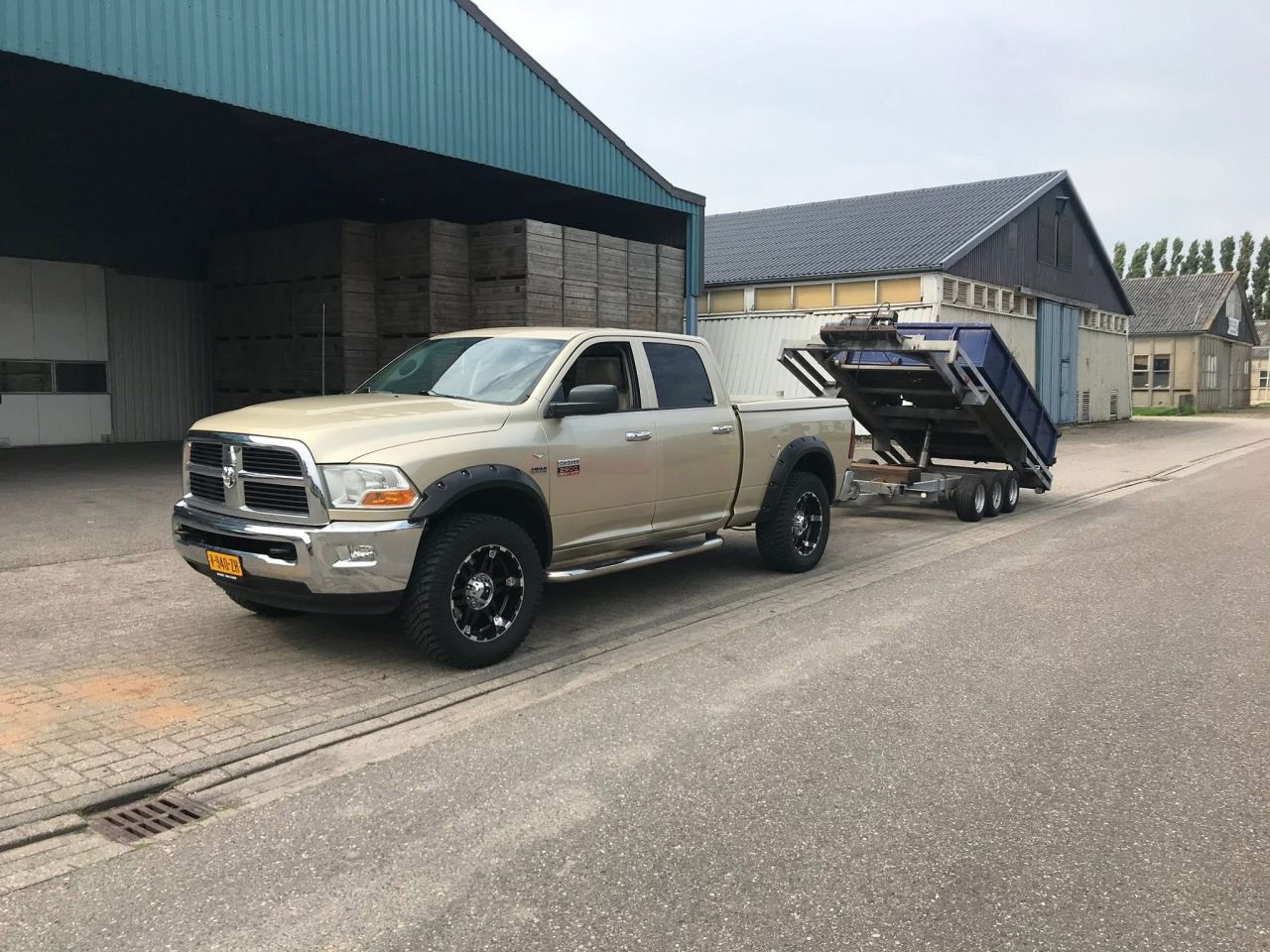 Te koop Veldhuizen 3 4 Asser Twintrailer container aanhanger